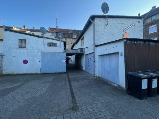 Hof-Garage