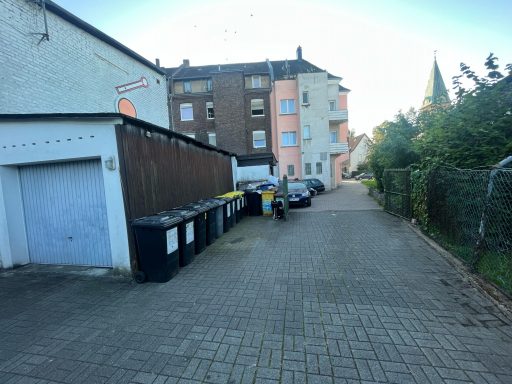 Hof-Parkplatz