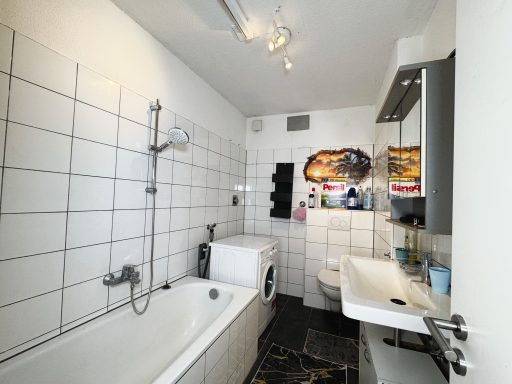157-2.OG-li-Badezimmer