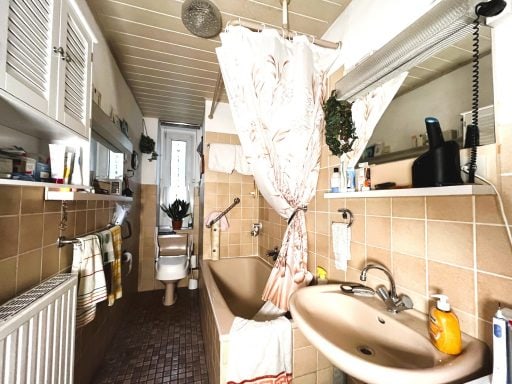 80-1.-OG-Badezimmer