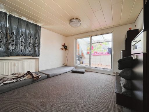 DG-links-Wohnzimmer