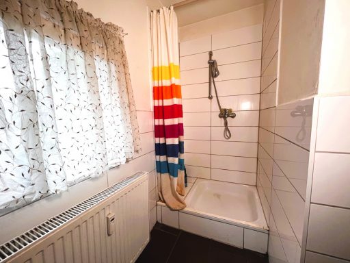EG-rechts-Badezimmer