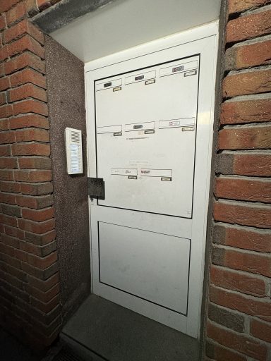EG-rechts-Haustur