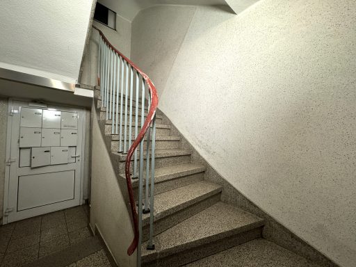 EG-rechts-Treppenhaus
