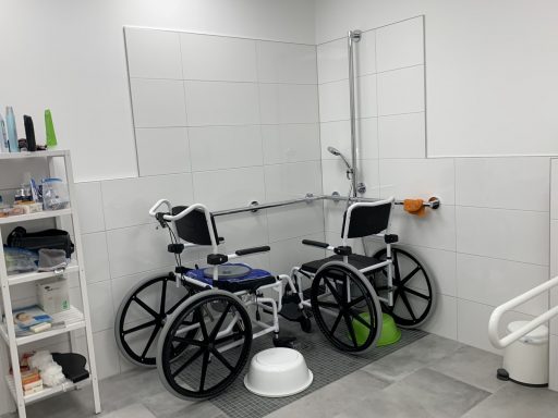 Rollstuhlfahrer-WG-Badzimmer